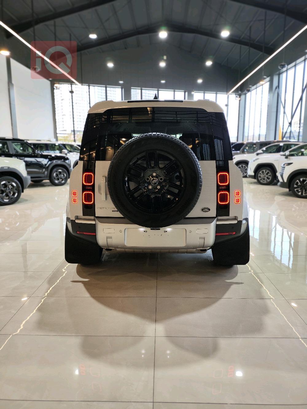 لاند ڕۆڤەر دیفێندەر